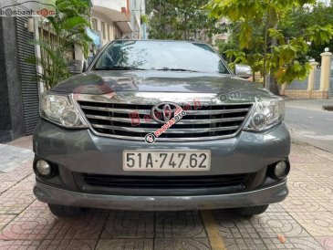 Bán ô tô Toyota Fortuner 2.5G đời 2012, màu xám xe gia đình