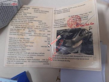 Cần bán gấp Ford Focus 1.8 AT 2010, màu bạc