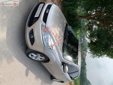 Cần bán xe Ford Focus 1.8 AT sản xuất năm 2010, màu bạc giá cạnh tranh