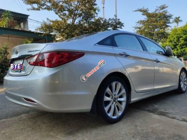 Bán Hyundai Sonata 2.0 AT đời 2011, màu bạc, nhập khẩu  