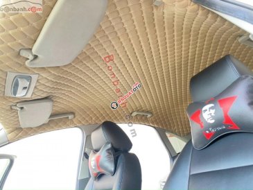 Cần bán Ford Focus 1.8AT đời 2010, màu ghi vàng