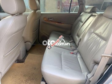 Cần bán xe Toyota Innova V đời 2009, màu bạc số tự động