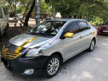 Bán Toyota Vios E sản xuất năm 2011, màu bạc số sàn, 216 triệu