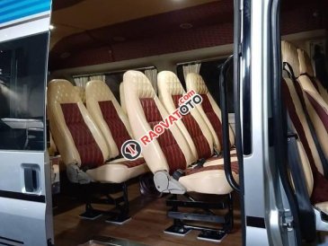 Bán Ford Transit Luxury sản xuất năm 2015, màu bạc chính chủ, giá tốt