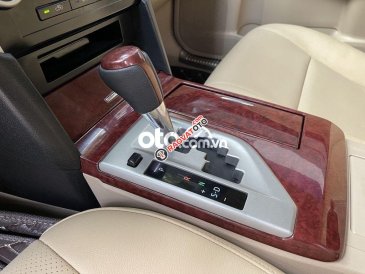 Bán xe Toyota Camry 2.0E năm sản xuất 2013, màu đen