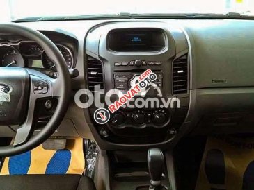 Cần bán Ford Ranger XLS năm sản xuất 2014, màu đen giá cạnh tranh