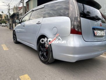 Cần bán xe Mitsubishi Grandis AT sản xuất 2006, màu bạc, nhập khẩu 