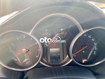 Cần bán gấp Chevrolet Cruze 1.6MT năm 2018, màu trắng giá cạnh tranh