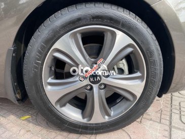 Cần bán Kia Rondo GATH năm 2015, giá chỉ 515 triệu