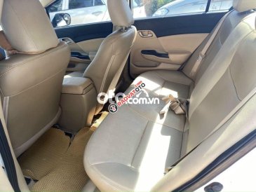 Cần bán Honda Civic MT năm 2013, màu trắng