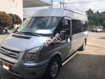 Bán Ford Transit Luxury sản xuất năm 2015, màu bạc