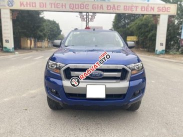 Cần bán xe Ford Ranger XLS 2.2L 4x2 AT sản xuất 2016, màu xanh lam