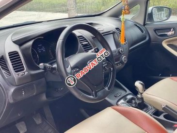 Cần bán gấp Kia Cerato 1.6MT năm 2016, màu trắng