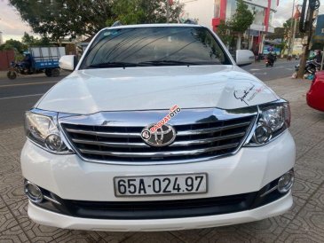 Cần bán xe Toyota Fortuner 2.5G sản xuất năm 2012, màu trắng còn mới giá cạnh tranh