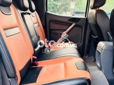 Bán xe Ford Ranger XLS 2.2L 4x2 AT năm sản xuất 2016, màu bạc, nhập khẩu nguyên chiếc