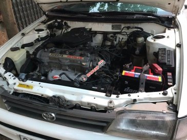 Cần bán lại xe Toyota Corolla 1.6GLi sản xuất 1996, màu trắng, nhập khẩu