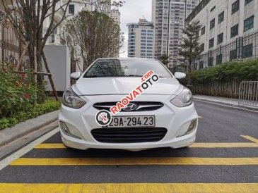 Bán Hyundai Accent 1.4AT năm sản xuất 2012, màu trắng, 328 triệu