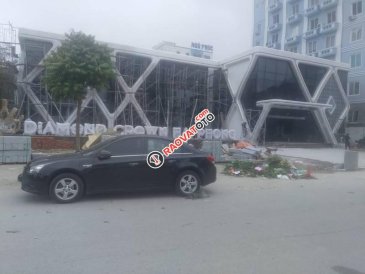 Bán Chevrolet Cruze LS sản xuất năm 2011, màu đen, 230tr