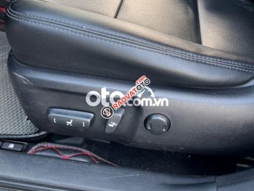 Bán ô tô Toyota Camry 2.5Q sản xuất 2014, màu bạc