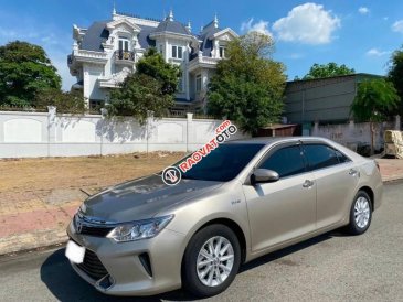 Cần bán gấp Toyota Camry 2.0E năm sản xuất 2016, giá tốt