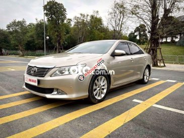 Bán xe Toyota Camry 2.5G năm 2014