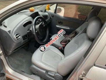 Bán Chevrolet Spark LT sản xuất 2011, màu bạc 