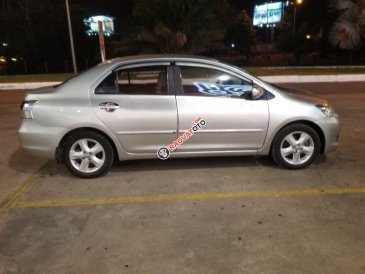 Cần bán xe Toyota Vios 1.5E năm sản xuất 2008, màu bạc còn mới