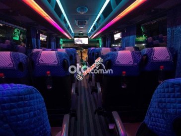 Bán xe Hyundai Universe sản xuất năm 2017, màu trắng, nhập khẩu 