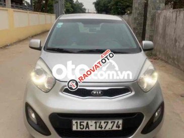 Cần bán gấp Kia Morning S sản xuất 2014, màu bạc