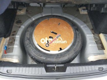 Cần bán gấp Chevrolet Cruze LS năm 2010 số tự động