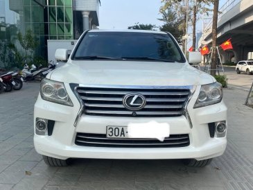 Bán xe Lexus LX570 bản xuất Mỹ sản xuất 2011 đã được lên phom 2015.