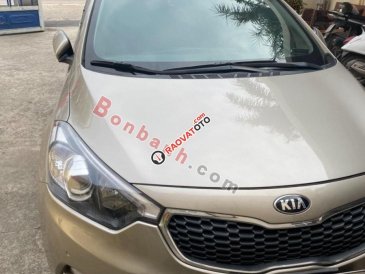 Cần bán gấp Kia K3 2.0AT sản xuất năm 2015 số tự động