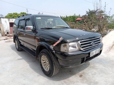 Cần bán xe Ford Everest 2.5MT máy dầu sản xuất 2006, màu đen