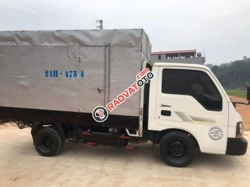 Cần bán gấp Kia K2700 sản xuất năm 2004, màu trắng, giá 97tr