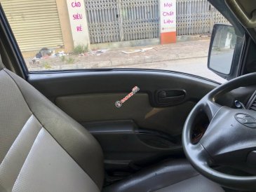 Xe màu xanh lam, xe nhập