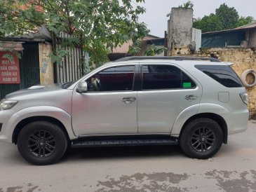 CHÍNH CHỦ CẦN BÁN CHIẾC XE TOYOTA FOETUNER 2015 TẠI TÂY HỒ - HÀ NỘI