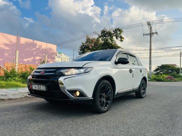Chính chủ cần bán xe 7 chỗ Mitsubishi Outlander 2018 tại Ba Tri - Bến Tre - Giá 640 triệu.