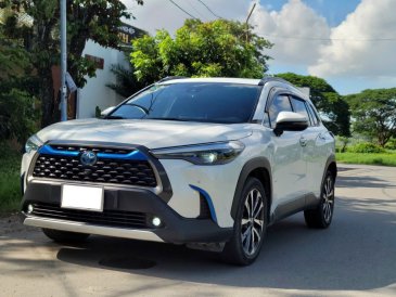 TOYOTA COROLLA CROSS HYBRID 1.8HV 2020 TRẮNG NGỌC TRAI 