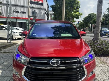 MÌNH BÁN XE INNOVA VENTURER, GIÁ 620 TRIỆU