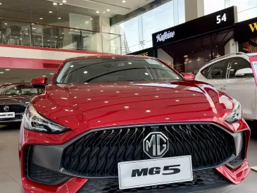 Dòng xe MG5 LUX 588 Triệu với ⇒  Ưu đãi hiện đang giảm full trước bạ