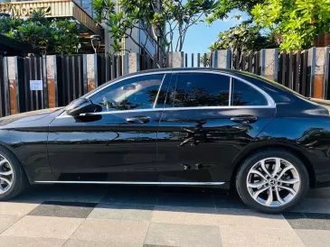 Xe mec đời 2018. C200.