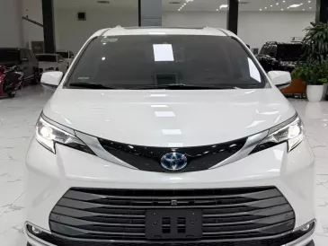Bán Toyota Sienna Platinum 2.5AT nhập Mỹ, sản xuất 2020.