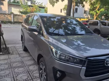 Bán Toyota Innova bản mới  số sàn – sản xuất 12/2020 – chính chủ từ đầu
