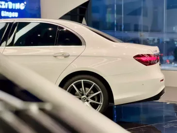 E300 AMG 2021 