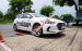 Bán xe Hyundai Elantra đời 2017, màu trắng