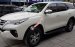 Cần bán lại xe Toyota Fortuner 2.4G 4x2 MT đời 2017, màu trắng, nhập khẩu