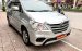 Cần bán Toyota Innova 2.0 E đời 2015, màu bạc số sàn, giá tốt