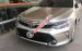 Bán Toyota Camry 2.0E đời 2017, màu vàng cát