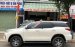 Cần bán gấp Toyota Fortuner 2.4G 4x2 MT đời 2017, màu trắng, nhập khẩu số sàn