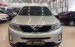 Bán Kia Sorento 2.4 đời 2017, màu bạc số tự động